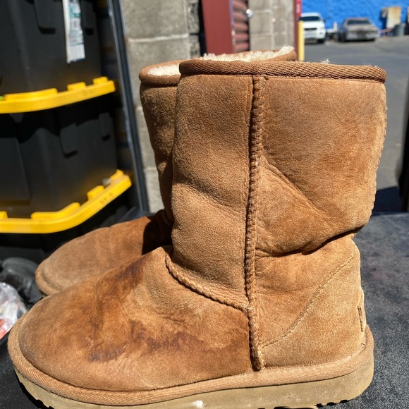 UGG CLASSIC SHORT II CHESTNUT SUEDE SHEEPSKIN WATERPROOF WOMENS BOOTS Size 6 - Picture 2 of 10
